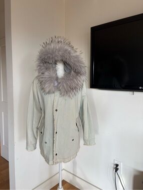 Freeway Light Gray Hooded Puffer Coat with Faux Fur Trim